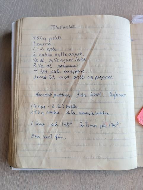 Skann: Potetsalat og karamellpudding